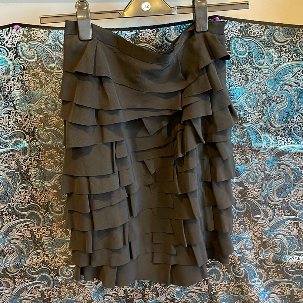 Black 100% Silk Doncaster Ruffle Flare Skirt Size 4 NWT